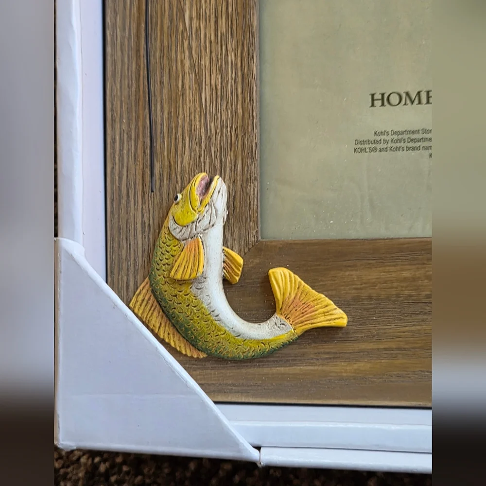 NEW IN BOX Kohl''s Home Studio Fish Fishing Fisherman Rod Reel Picture Frame 4x6